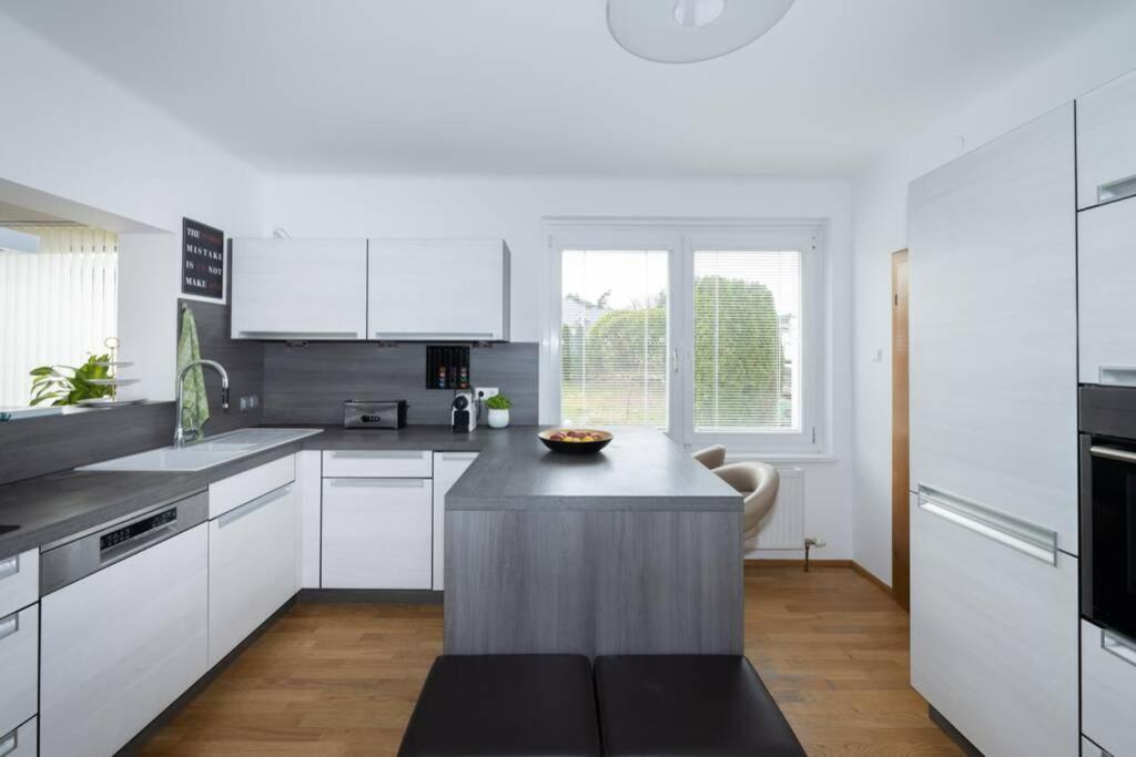 Schoenes Ferienhaus Mit Garten Пёрчах-ам-Вёртерзе Экстерьер фото